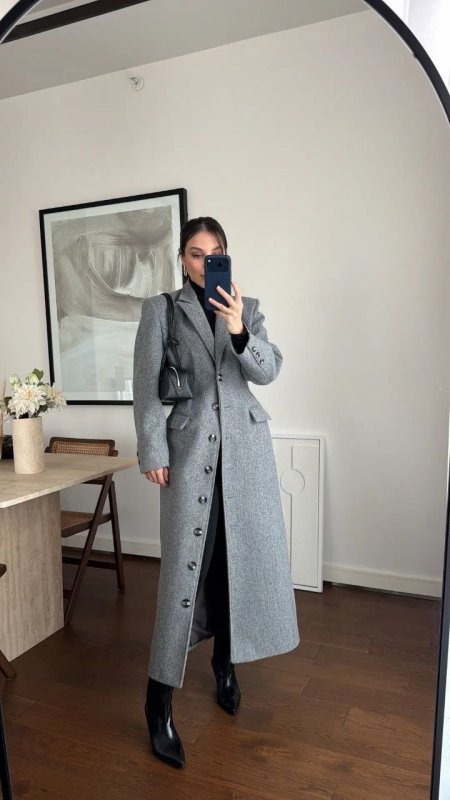 جكيت جوخ سكني بأزرار رمادية