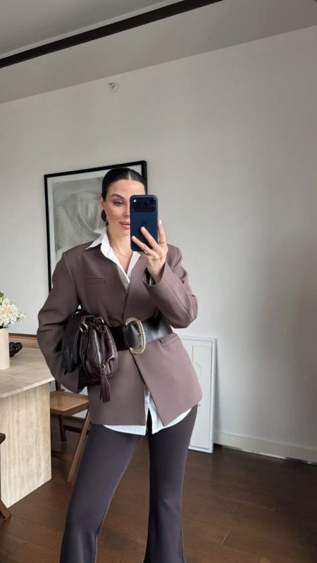 بليزر بني أنيق