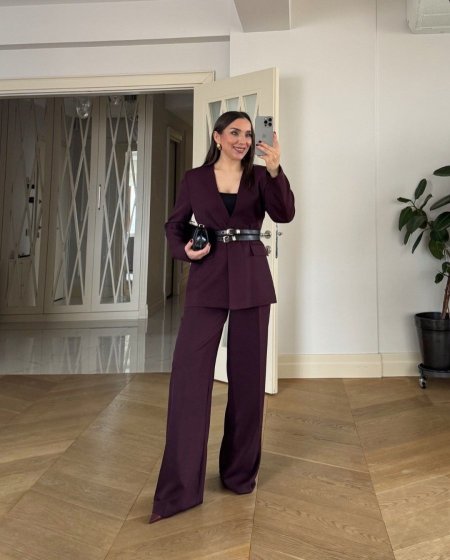 طقم بيرغندي مميز