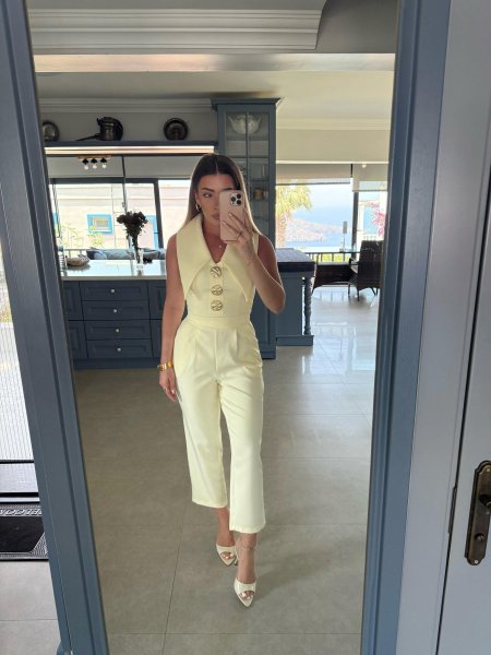 أفرهول أصفر